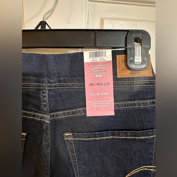 Levi Strauss NWT pull on skinny jean size 26 - Picture 5 of 5